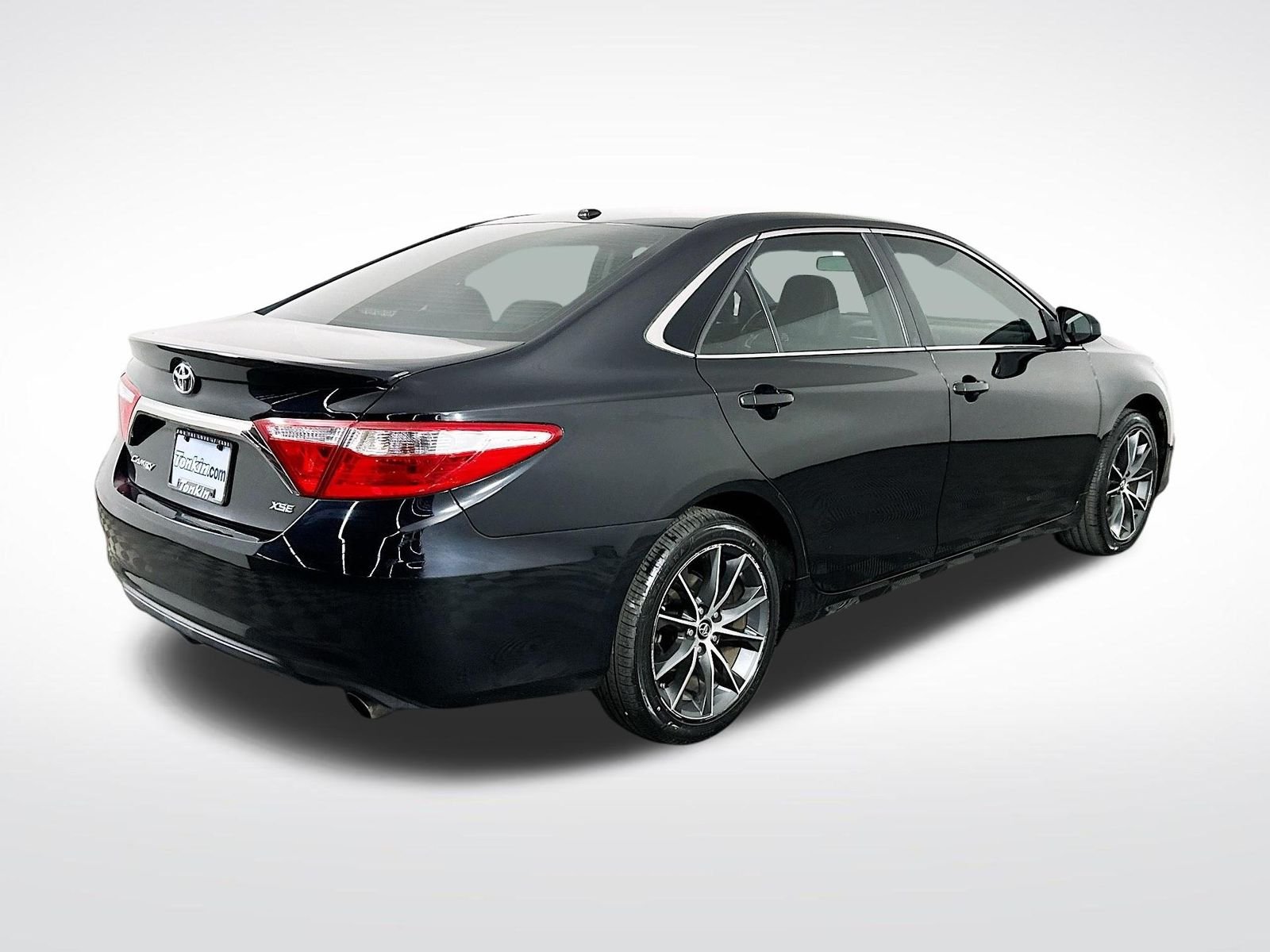 Used 2017 Midnight Black Metallic Toyota XSE image 8
