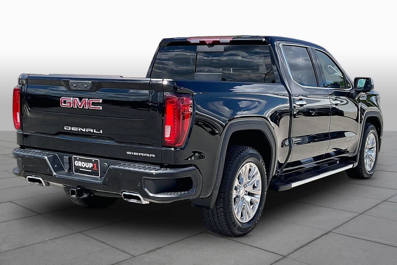 Used 2024 Onyx Black GMC Denali image 13