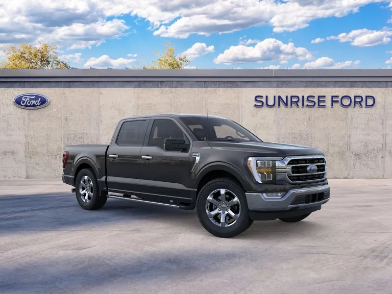 New 2023 Agate Black Metallic Ford XLT image 7