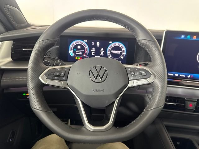 New 2026  Volkswagen 2.0T SE R-Line Black image 16