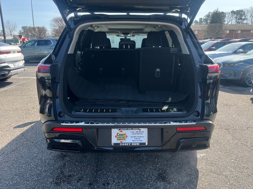 Used 2023 Black INFINITI LUXE image 16