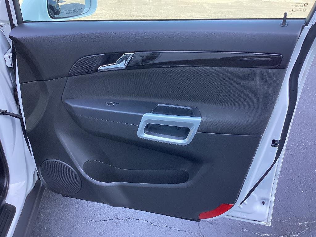 Used 2014 Arctic Ice Chevrolet LS image 20