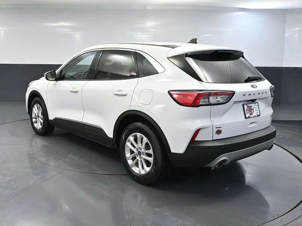 Used 2020 White Ford SE image 8