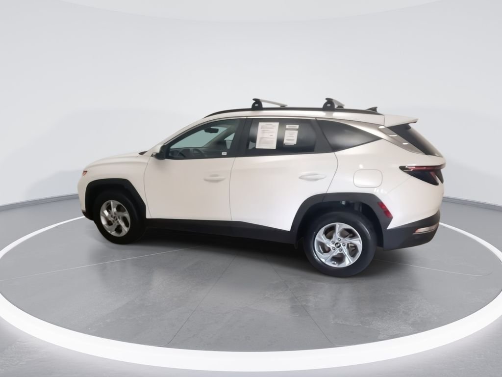 Used 2023 White Hyundai SEL image 7