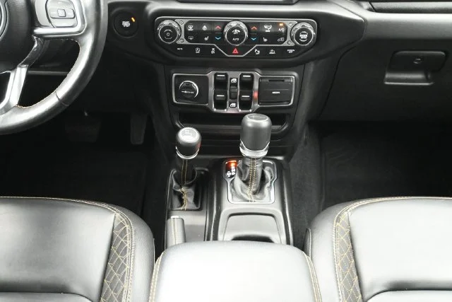 Used 2023 Black Clearcoat Jeep High Altitude image 24