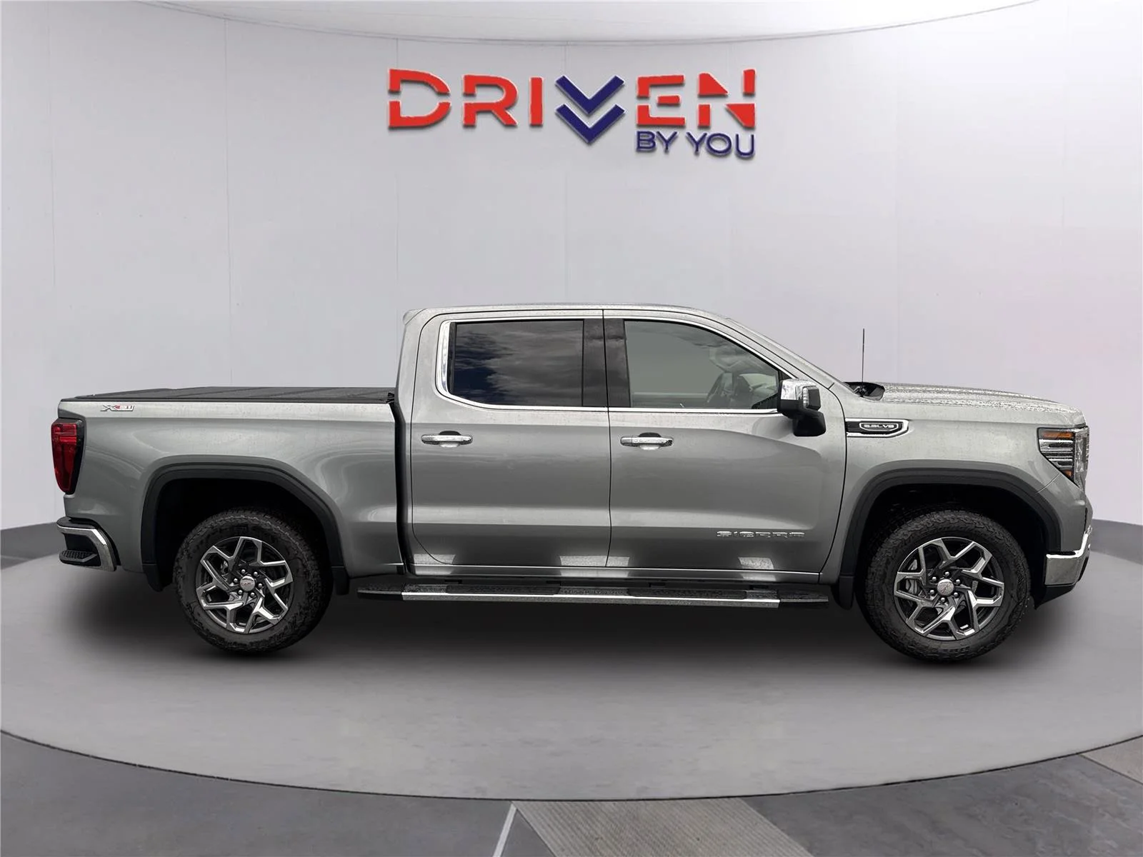 2026 GMC Sierra 1500 SLT - Photo 3