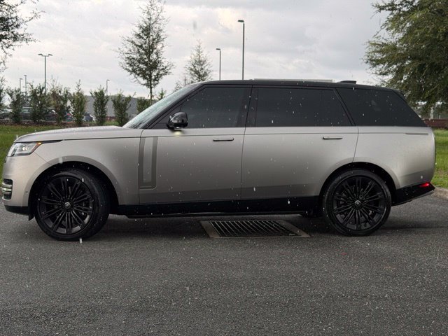 Used 2025 Silver Land Rover Autobiography image 3