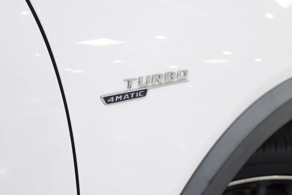 Used 2022  Mercedes-Benz GLB 35 AMG® image 13