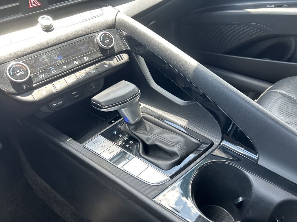 2024 Hyundai Elantra Limited - Photo 31