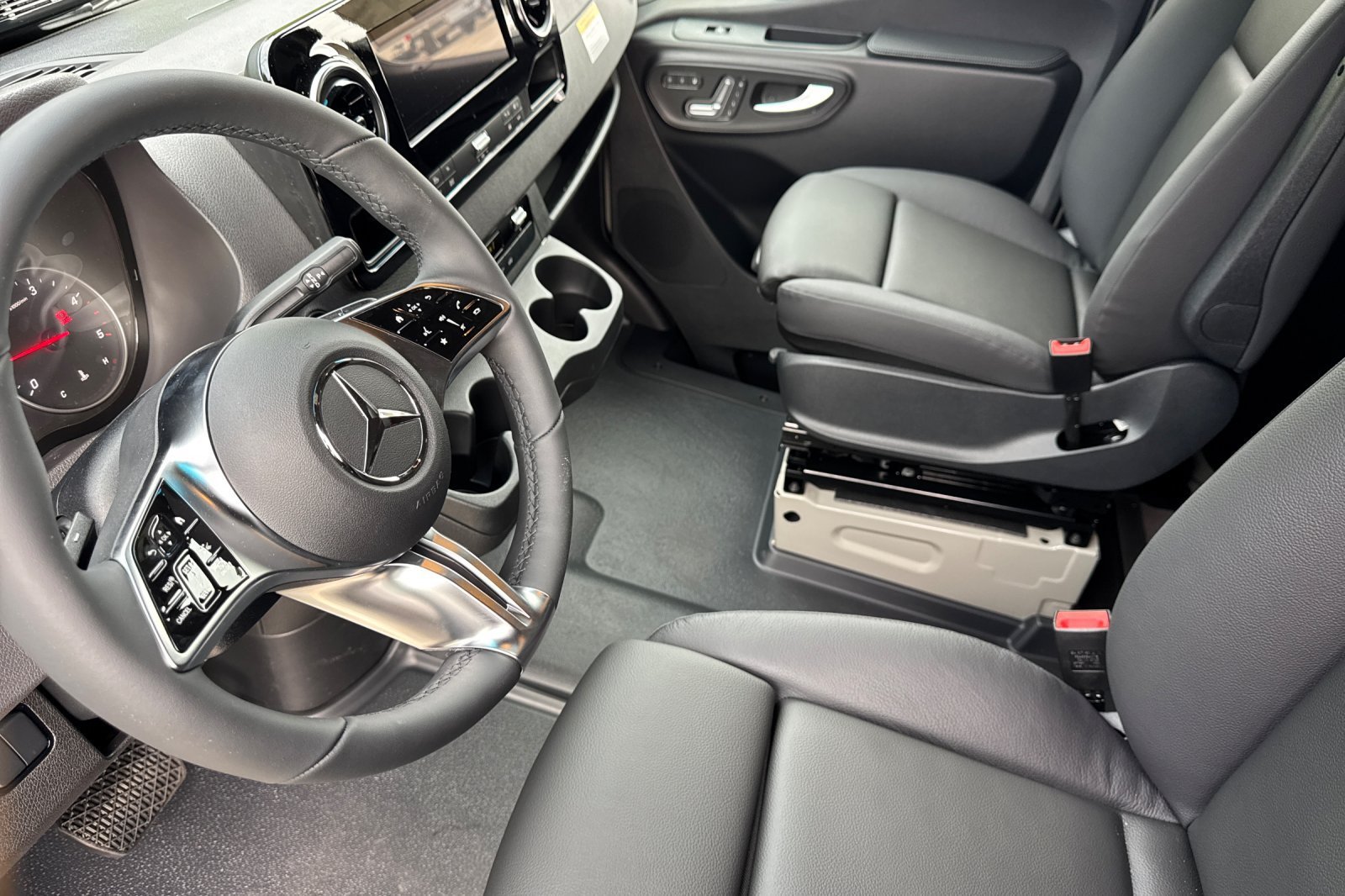 2026 Mercedes-Benz Sprinter Cargo Van Base - Photo 7