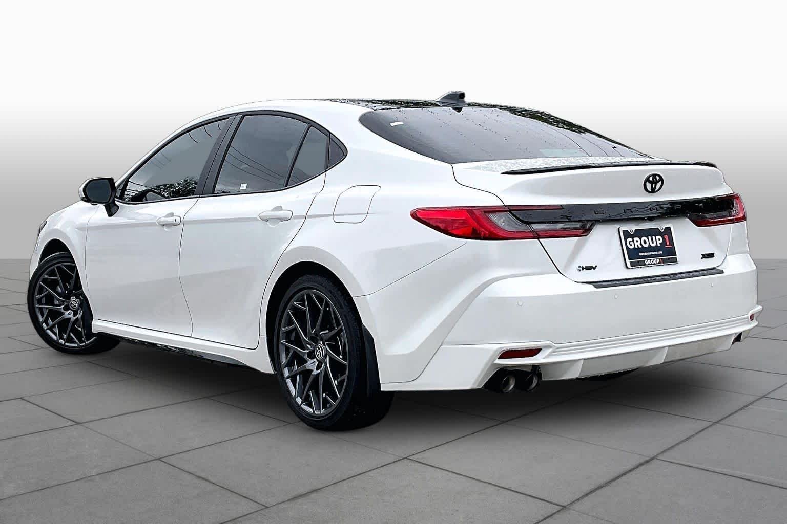 Used 2026 Wind Chill Pearl Toyota XSE image 12