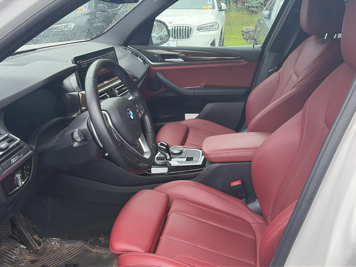 Used 2022 Mineral White Metallic BMW xDrive30i image 9