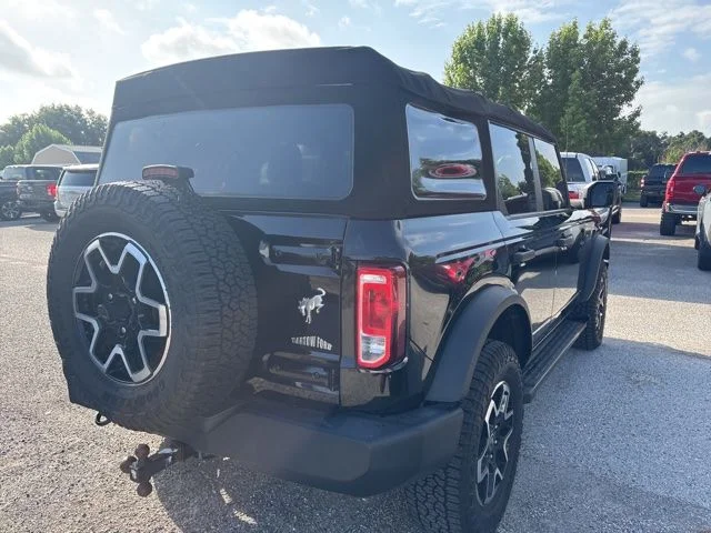 Used 2022 Black Ford Base image 5