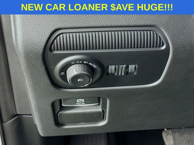 New 2025 Bright White Clear-Coat Exterior Paint Jeep  image 10