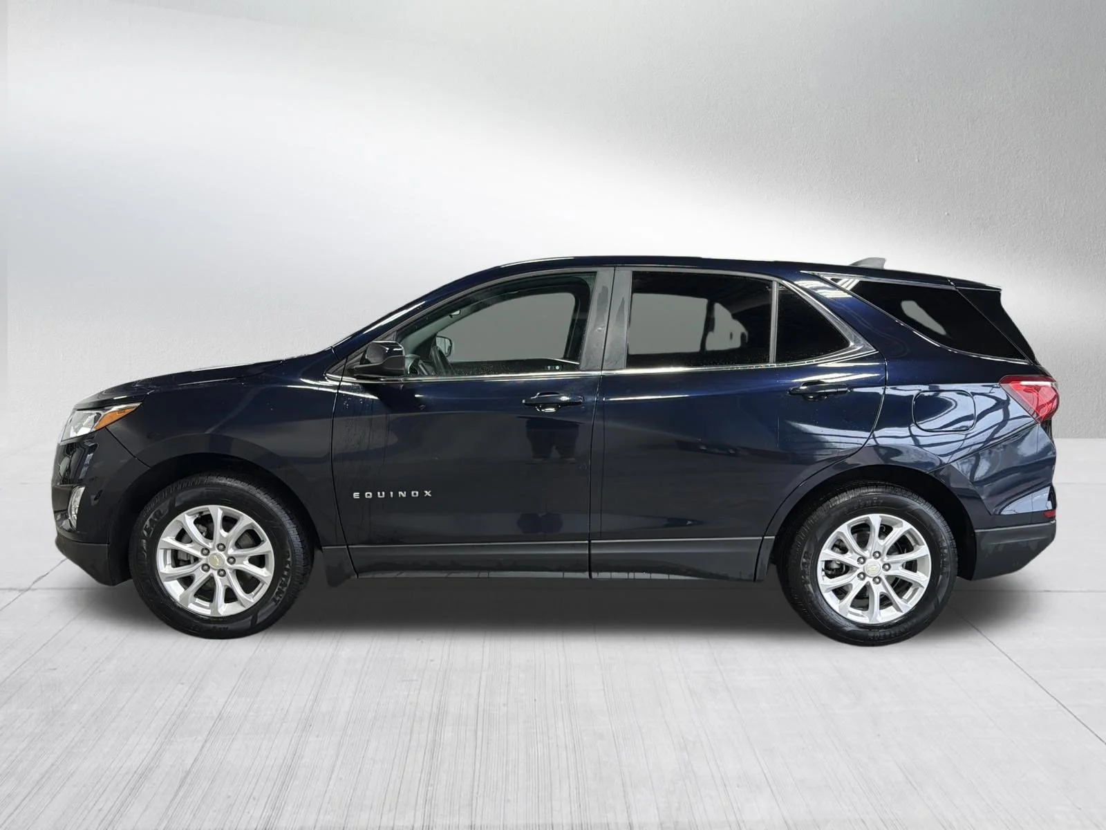 Used 2021 Midnight Blue Metallic Chevrolet LT image 4