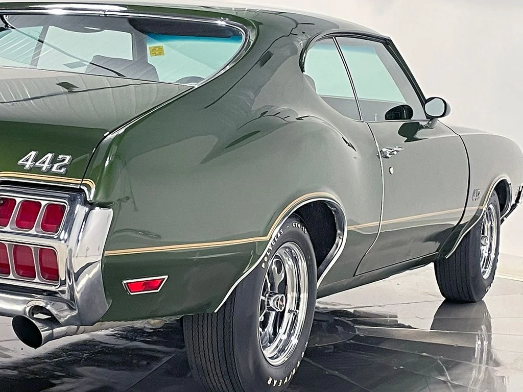 Used 1972  Oldsmobile  image 36