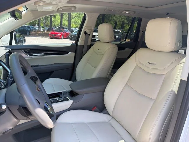 Used 2024 White Cadillac Premium Luxury image 10