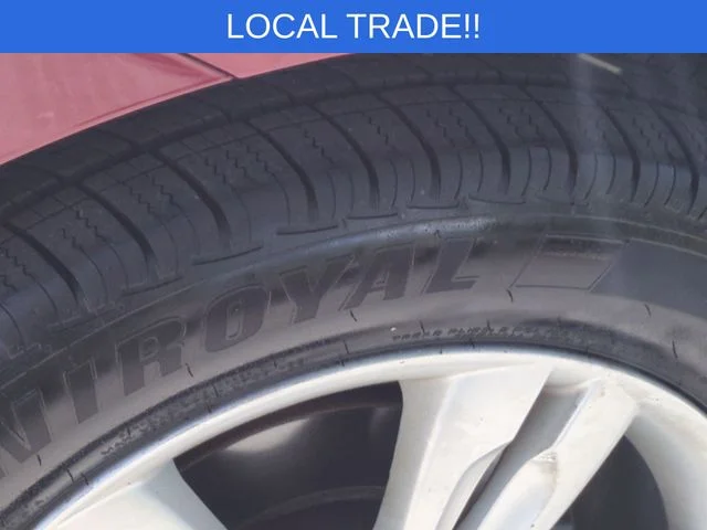 Used 2013 Red Hyundai GLS image 11