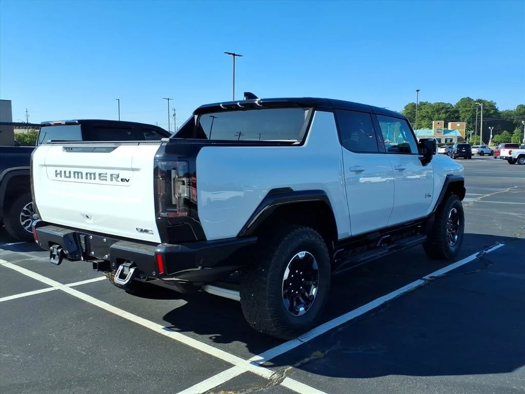 Used 2023 INTERSTELLAR WHITE GMC 3X image 6