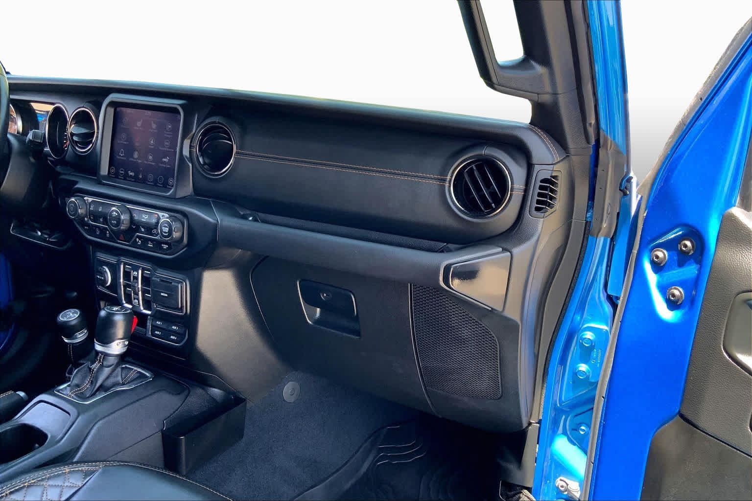 Used 2022 Hydro Blue Pearlcoat Jeep Unlimited High Altitude image 17