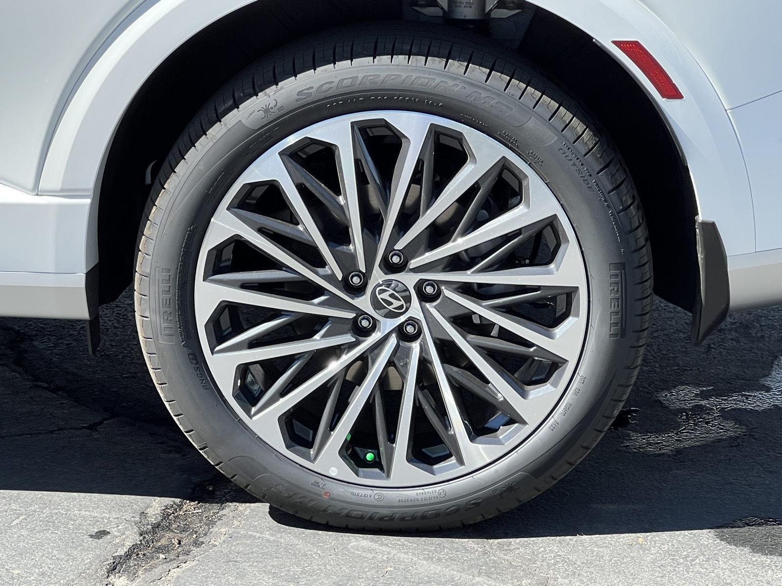 New 2026 Creamy White Pearl Hyundai Calligraphy AWD image 14