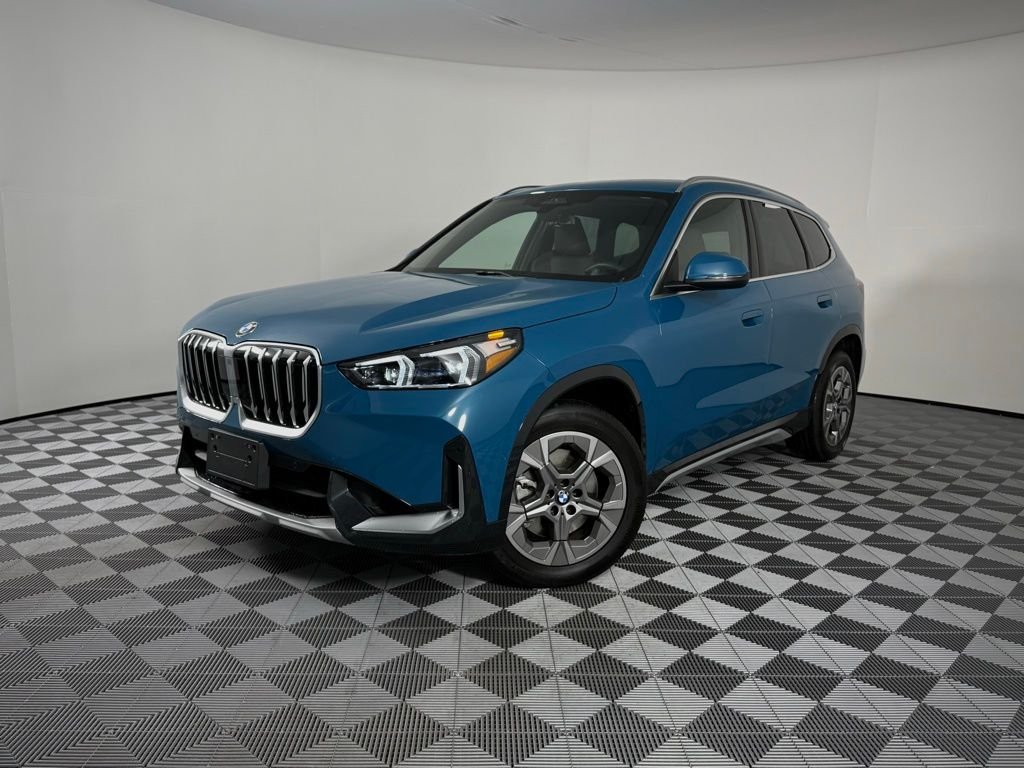 2025 BMW X1 28i