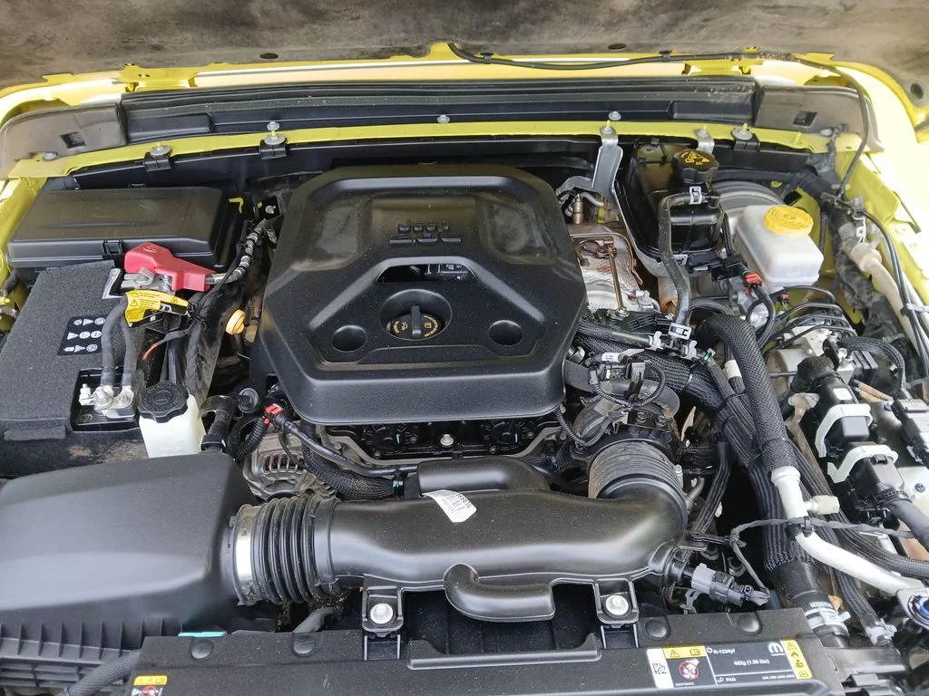 Used 2023 Yellow Jeep Sport S image 23