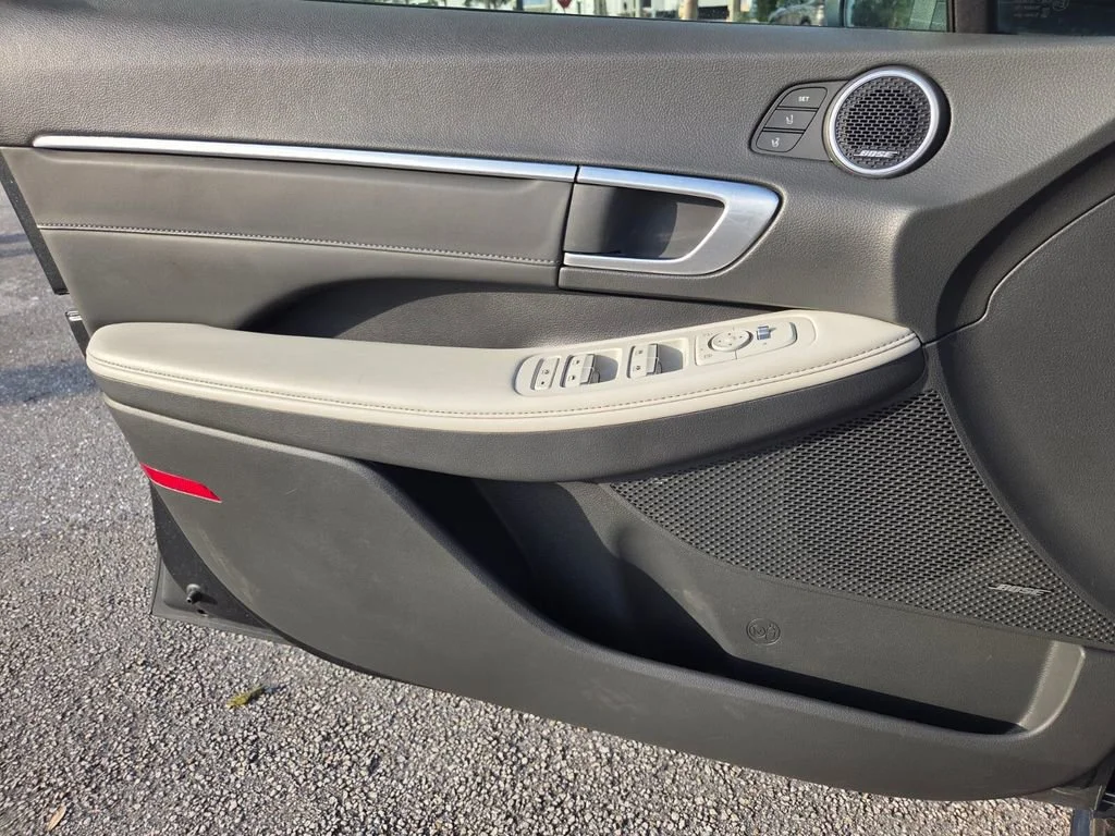 Used 2022 Portofino Gray Hyundai Limited image 19