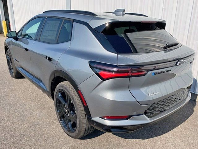2024 Chevrolet Equinox EV RS - 4