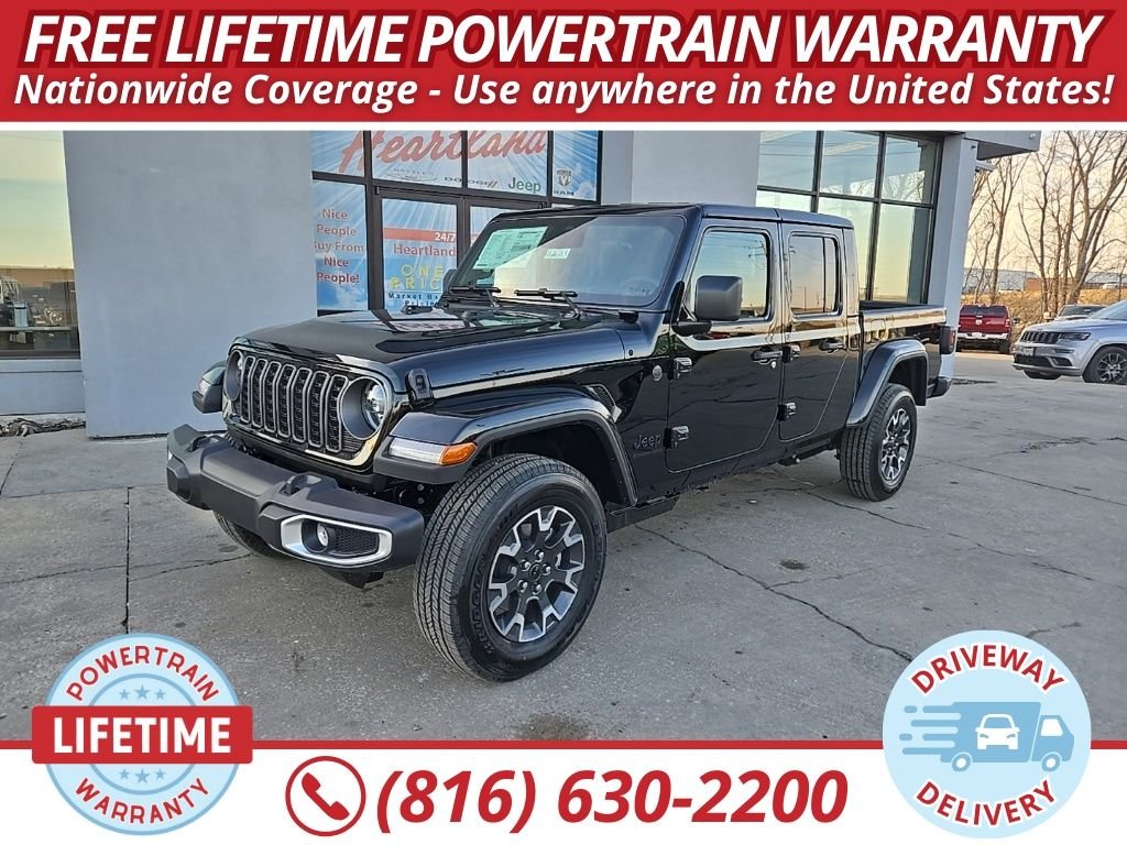 2026 Jeep Gladiator Sahara Auto's photo