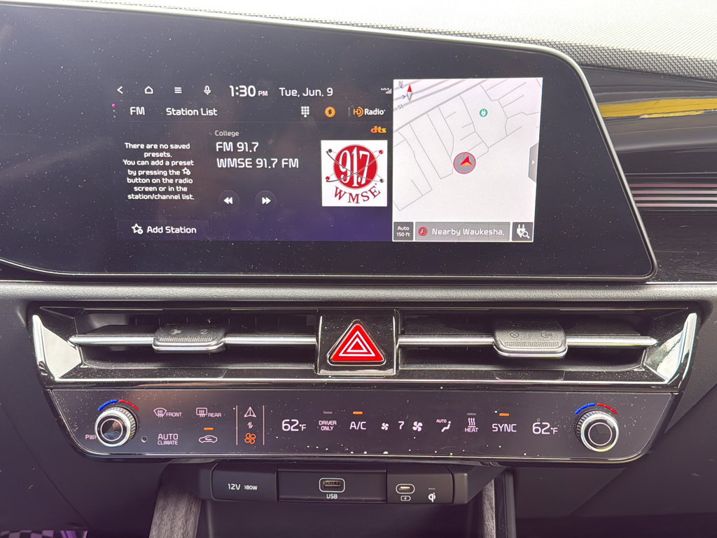 Used 2023 Blue Kia Wave image 22