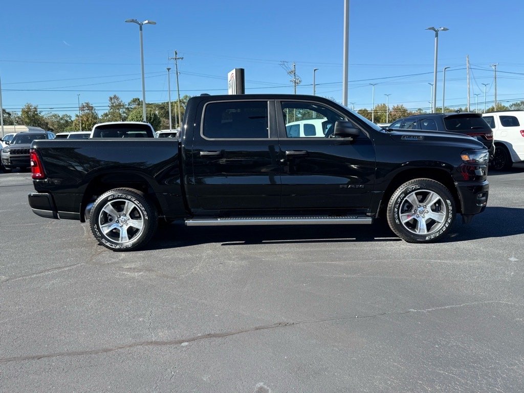 2025 Ram 1500 Tradesman photo 2