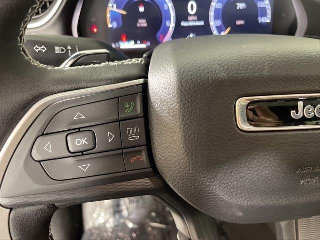 New 2025 Silver Zynith Exterior Paint Jeep Altitude X image 20
