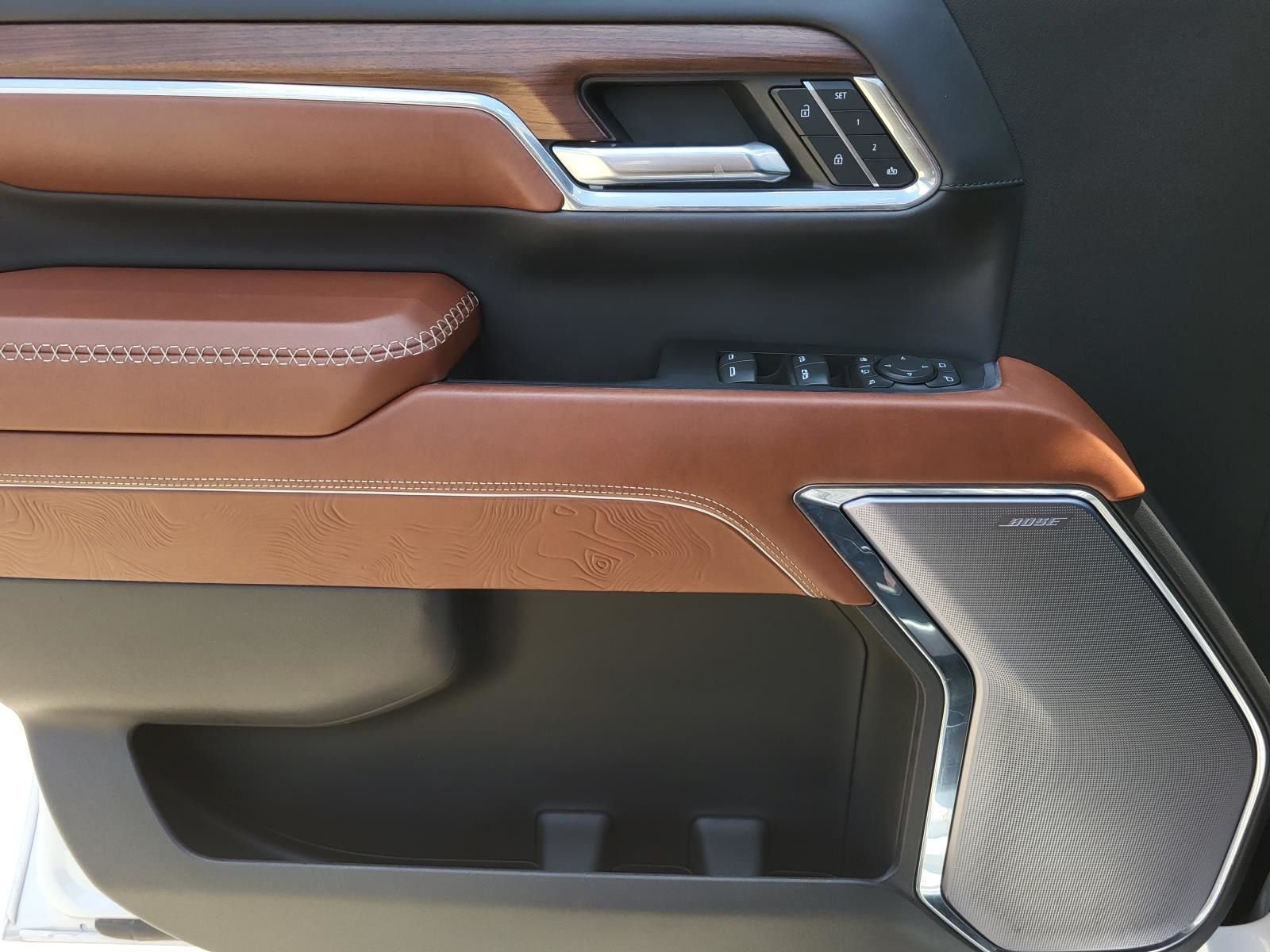 2024 GMC Sierra 3500HD Denali Ultimate - Photo 17