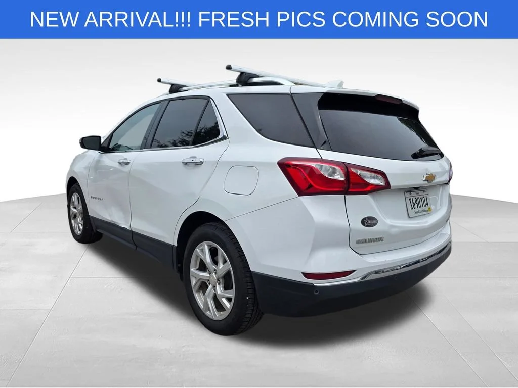 Used 2019 SUMMIT WHITE Chevrolet Premier image 5