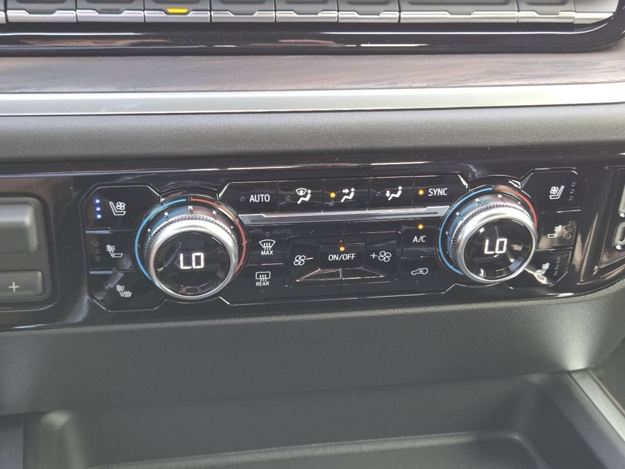 New 2026 Onyx Black GMC SLT image 35