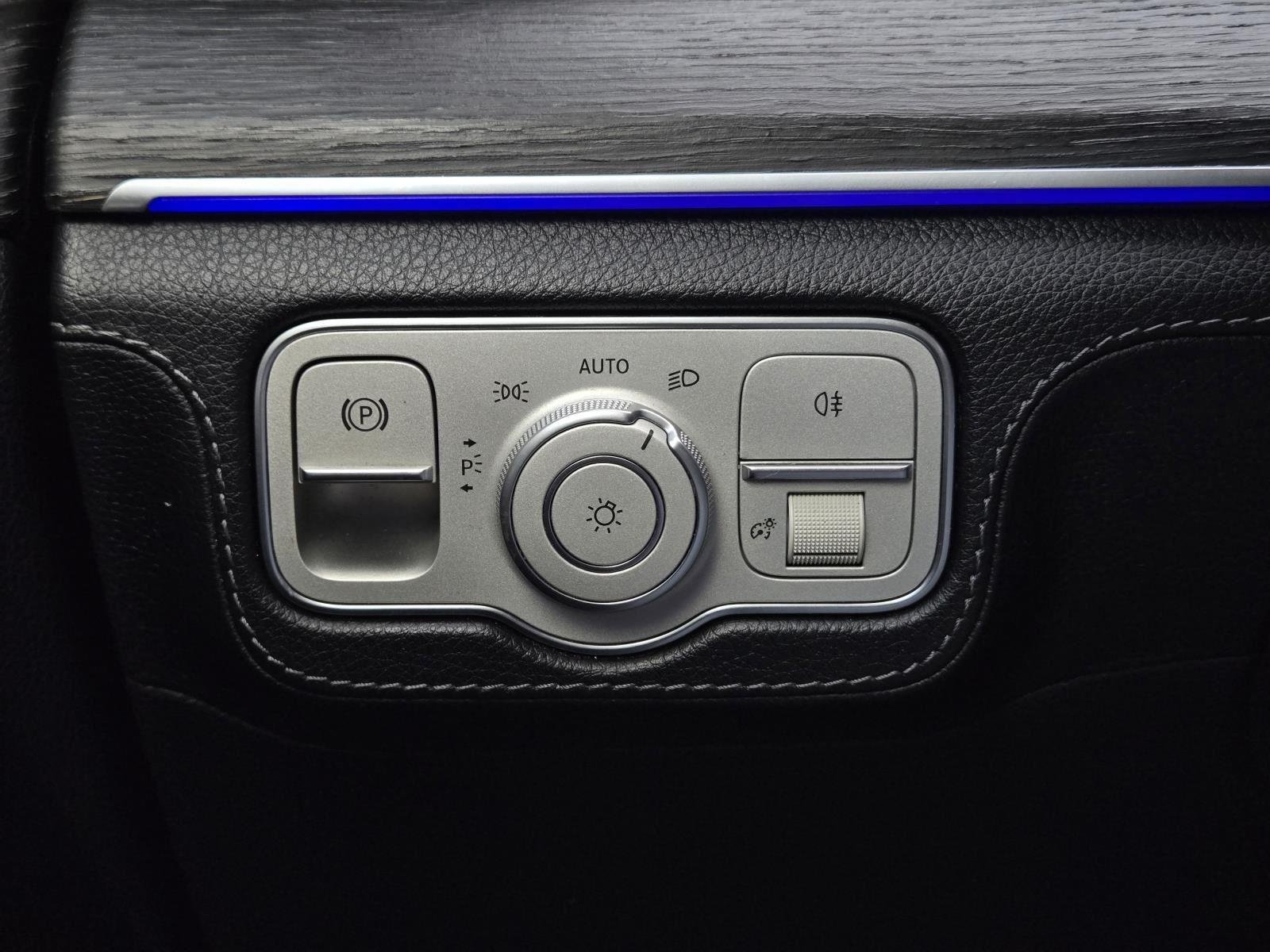 Used 2023 Black Mercedes-Benz GLE 350 image 21