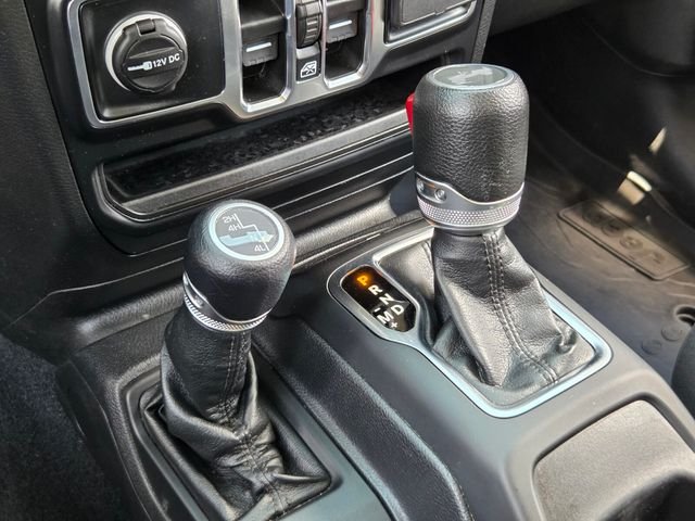 Used 2022 Black Jeep Unlimited Willys image 18