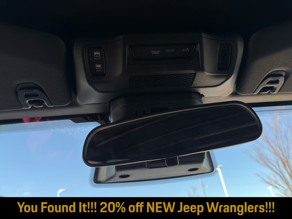 New 2026 Granite Crystal Metallic Clearcoat Jeep Sport S image 18