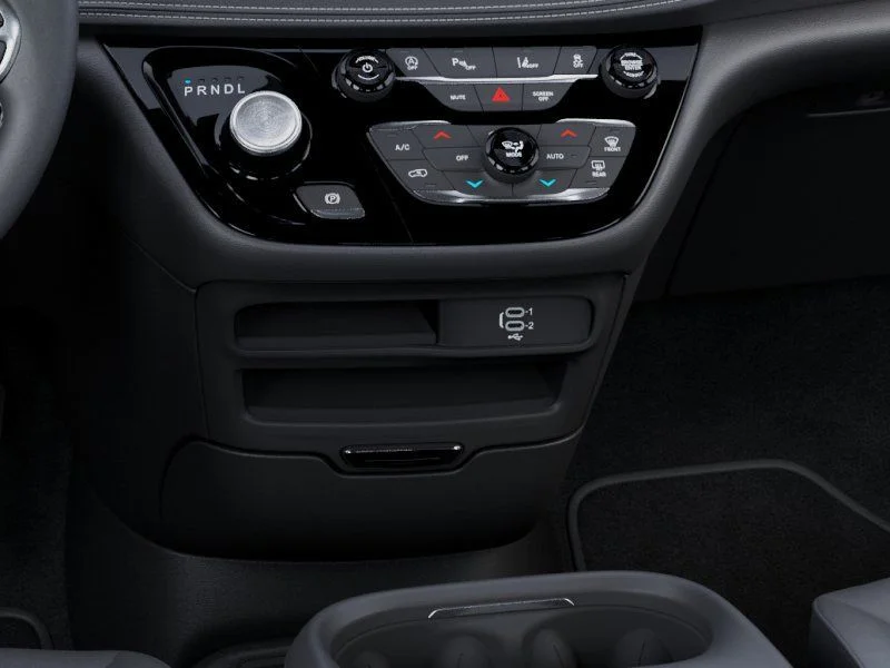 New 2027 Diamond Black Crystal Pearl-Coat Exterior Paint Chrysler Select image 24
