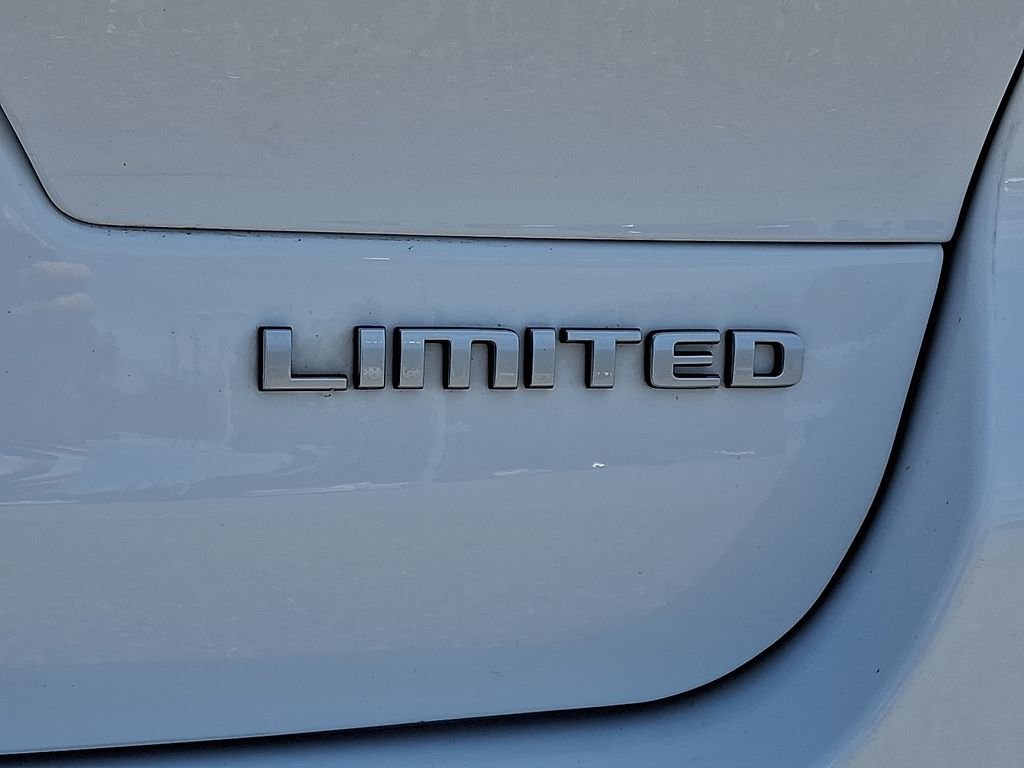 Used 2024 White Jeep Limited image 30