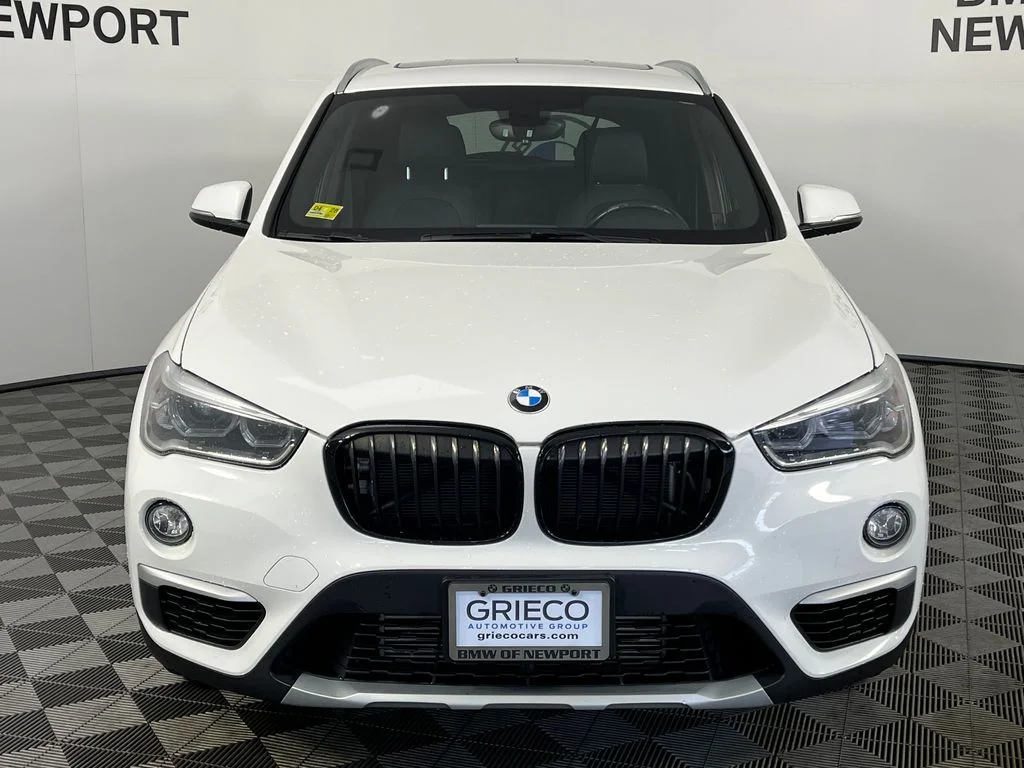 Used 2018 White BMW xDrive28i image 5