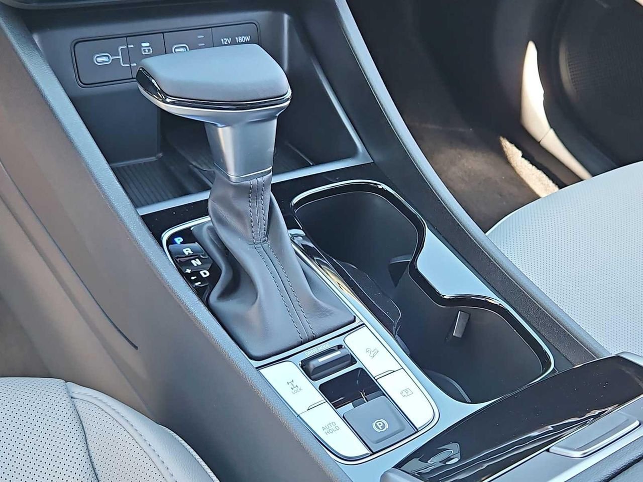 2025 Hyundai Santa Cruz Limited - Photo 33