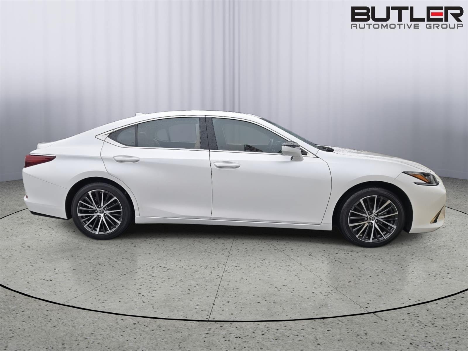 Used 2024 Eminent White Pearl Lexus ES 350 image 3