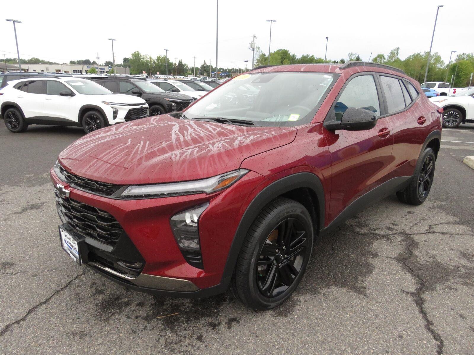 Used 2024 Crimson Metallic Chevrolet ACTIV image 12