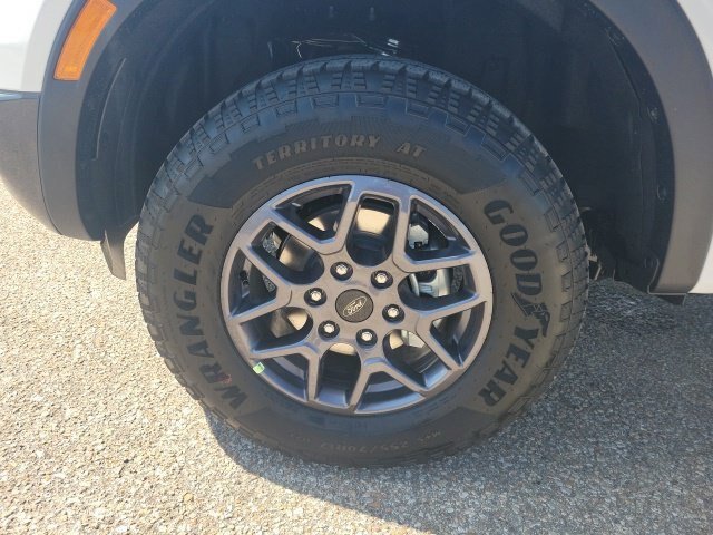 New 2026 Oxford White Ford XLT image 56