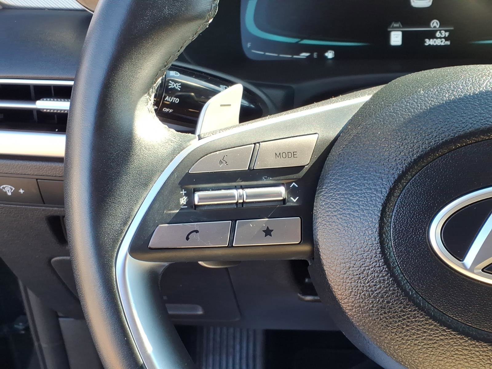 Used 2023 Moonlight Cloud Hyundai SEL image 11