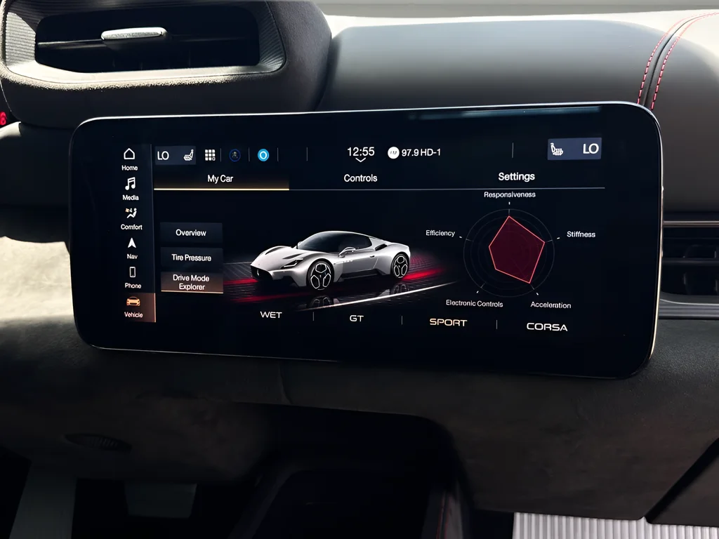 Used 2022 Blue Maserati Base image 11