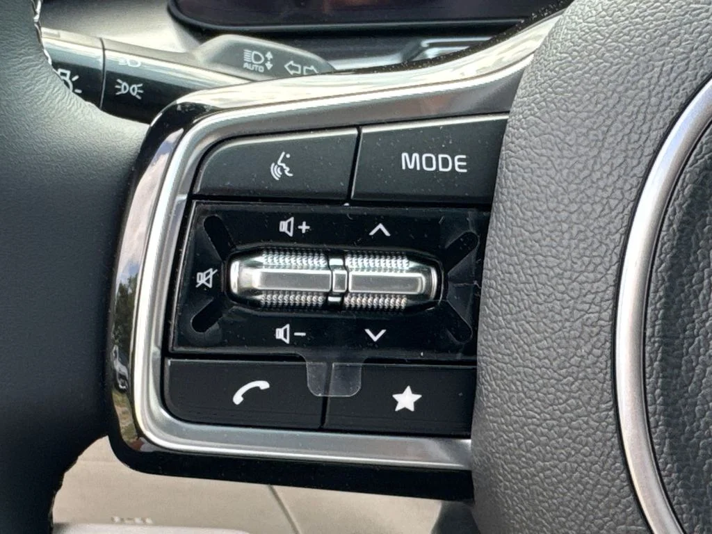 New 2025 Red Kia S image 25