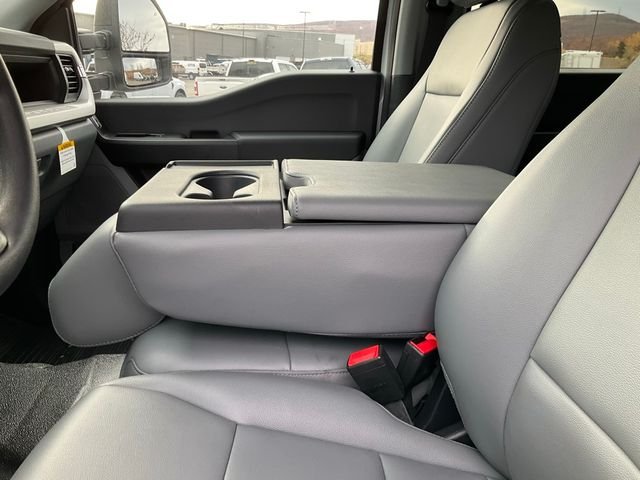 New 2026 Oxford White Ford F-350® XL image 16